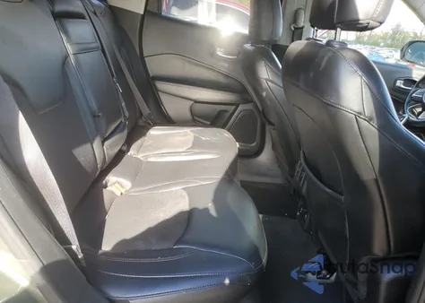 2018 Jeep Compass Latitude из США, поврежденный, VIN 3C4NJDBB8JT116544